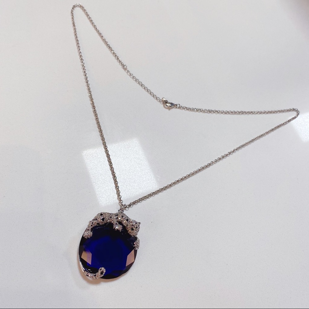 Long necklace
